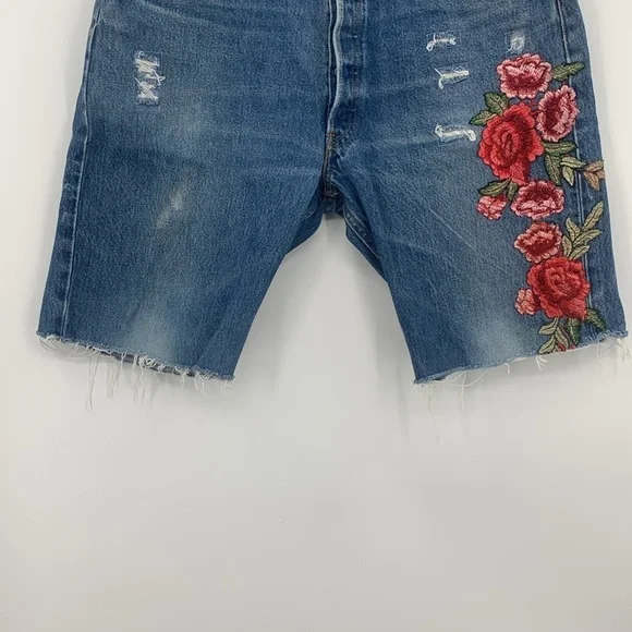 Embroidered Levi's 501 Button Fly Denim Shorts - Picture 8 of 8